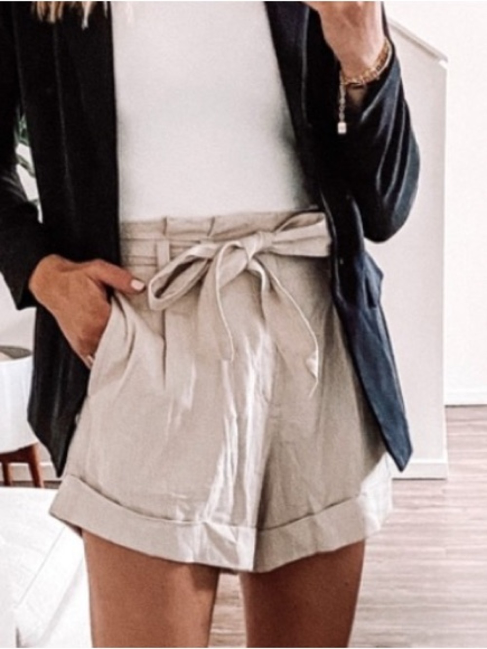 Abercrombie & Fitch Paper Bag High Waist Shorts XS